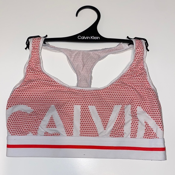 Calvin Klein Other - Calvin Klein sports bra